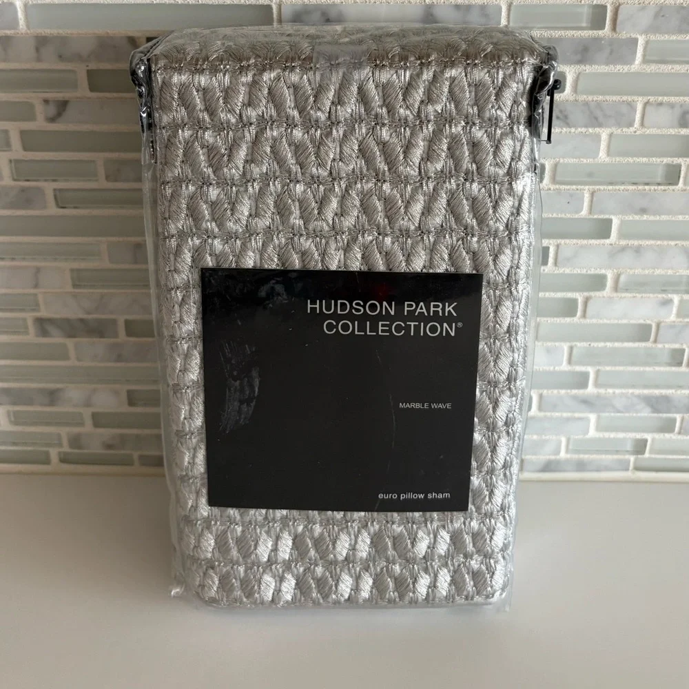 Hudson Park Collection Marble Wave Euro Pillow Sham